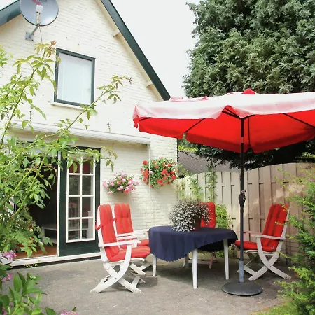 בית נופש Detached Holiday In The Centre Of The Forest In