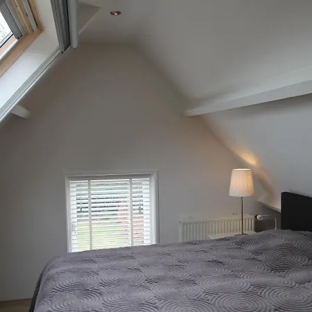 Tatil Evi Detached Holiday In The Centre Of The Forest In Schoorl